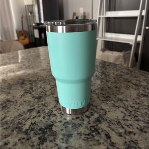 YETI 30OZ Turquoise Stainless Steel Tumbler